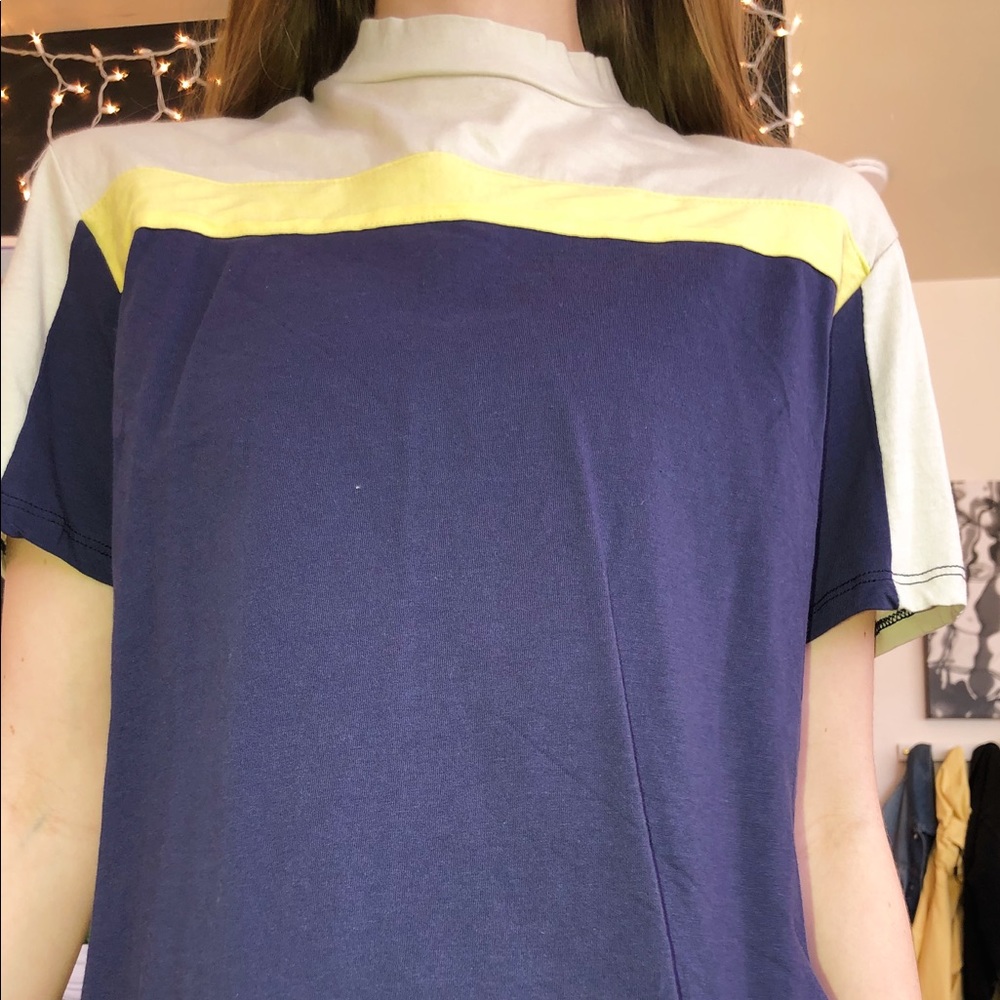 NEW WITH TAGS adorable color block tee shirt